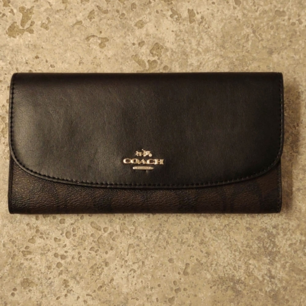 COPY - Vintage Coach wallet